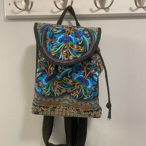 Goodhan Vintage Embroidered Women's Backpack
